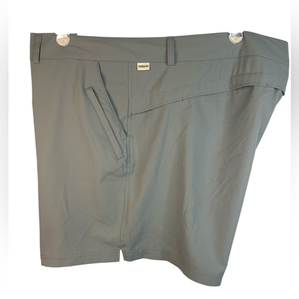 Magellan Outdoors Gray Flat Front Shorts Women’s Size 2X